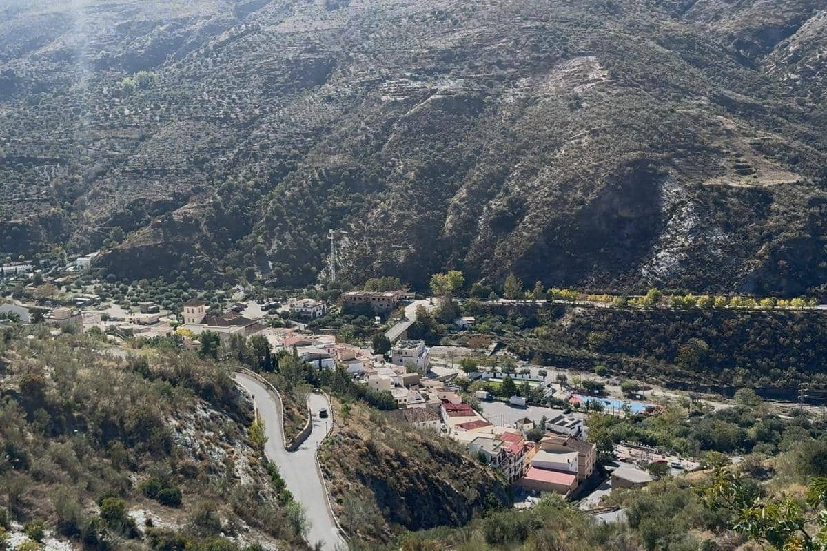 Ubebygd land til salgs i Torvizcon - € 80 000 (Ref: 9441384)