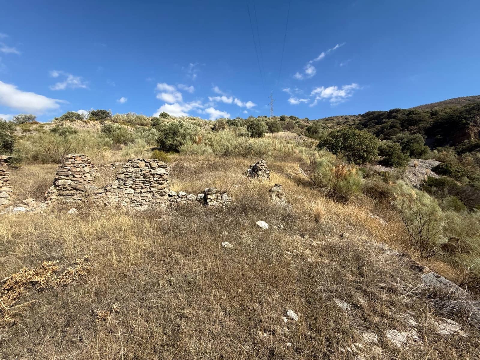 Ubebygd land til salgs i Torvizcon - € 80 000 (Ref: 9441384)