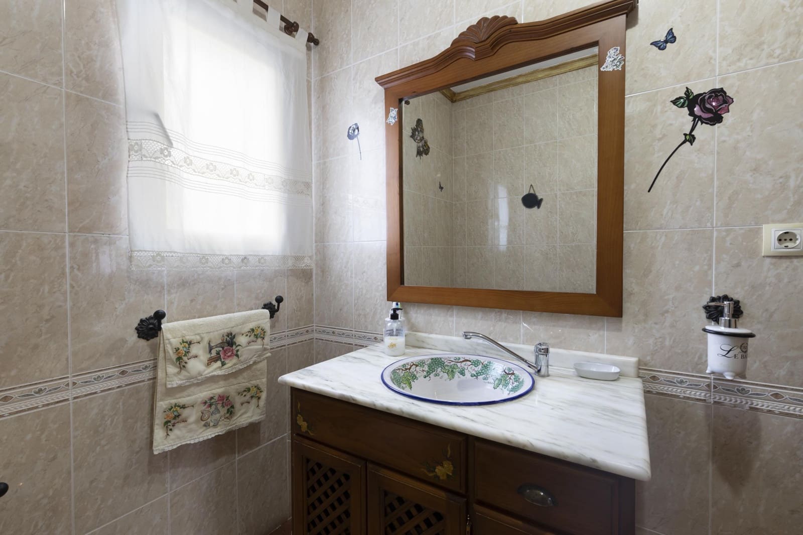 5 quarto Quinta/Casa Rural para venda em Huetor Tajar com garagem - 240 000 € (Ref: 9451008)