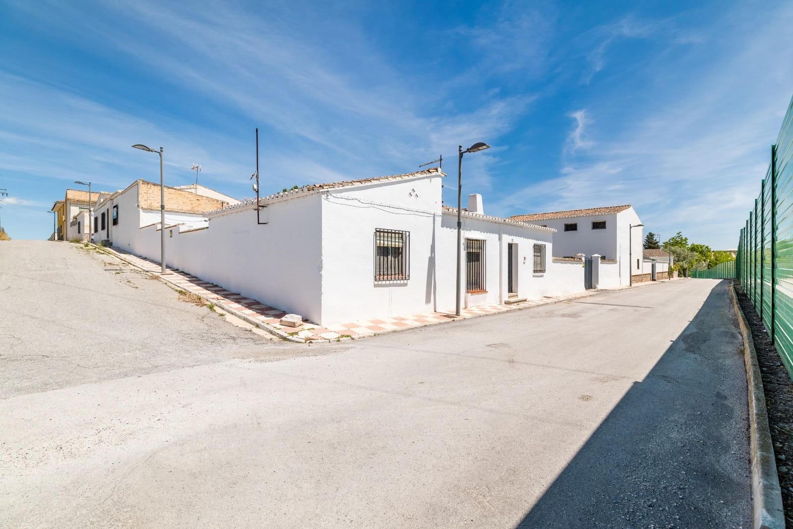 3 bedroom Villa for sale in Fuensanta - € 90,000 (Ref: 9451009)