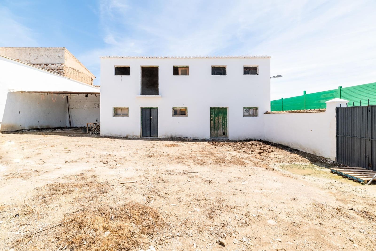 3 bedroom Villa for sale in Fuensanta - € 90,000 (Ref: 9451009)