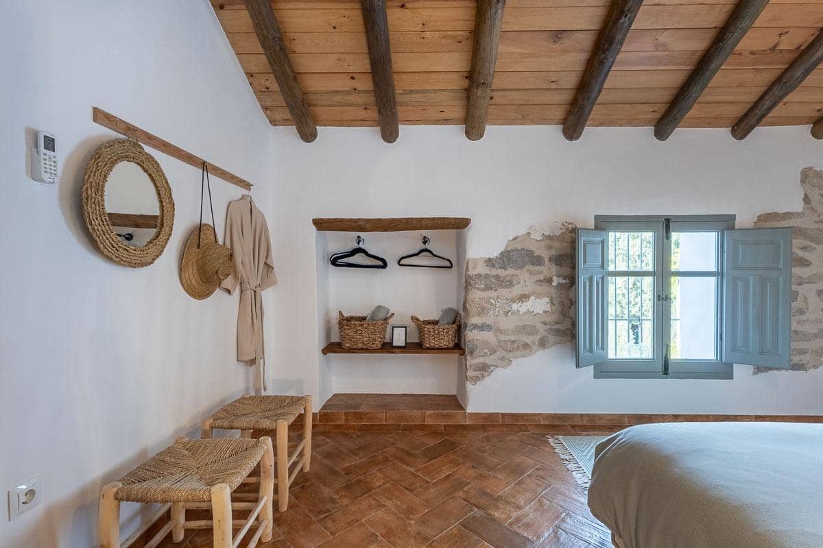 Chalet de 5 habitaciones en Montefrío en venta con piscina garaje - 345.000 € (Ref: 9461863)