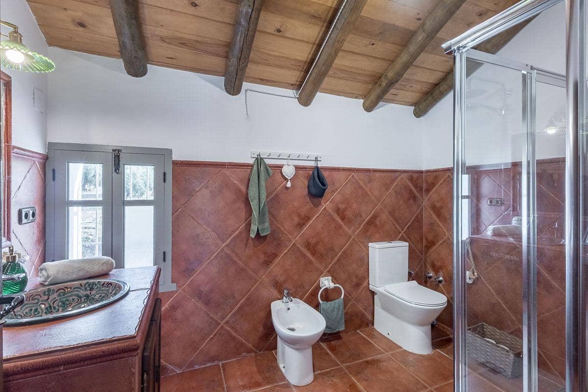 Chalet de 5 habitaciones en Montefrío en venta con piscina garaje - 345.000 € (Ref: 9461863)