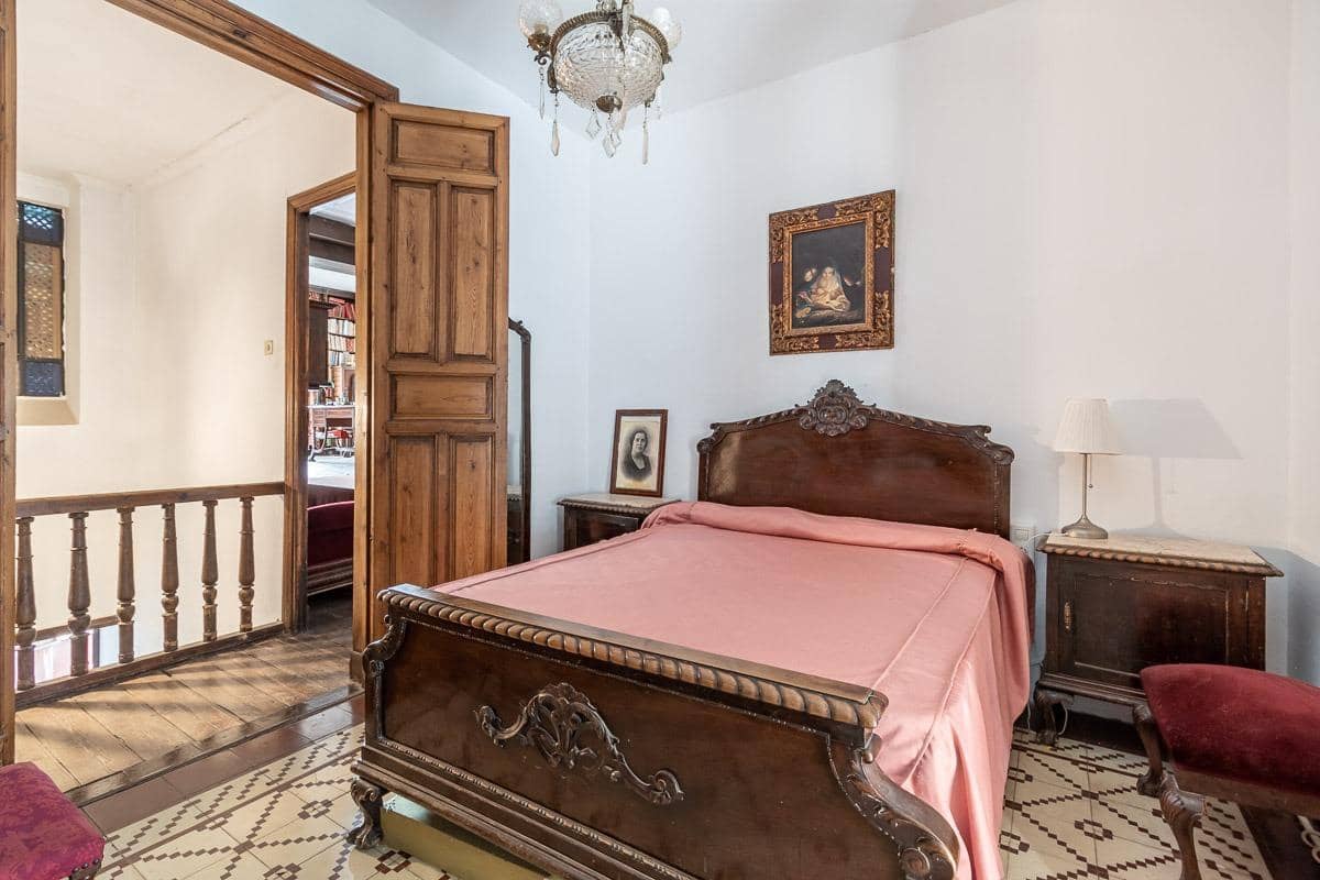6 Zimmer Villa zu verkaufen in Granada Stadt mit Pool - 2.100.000 € (Ref: 9470932)