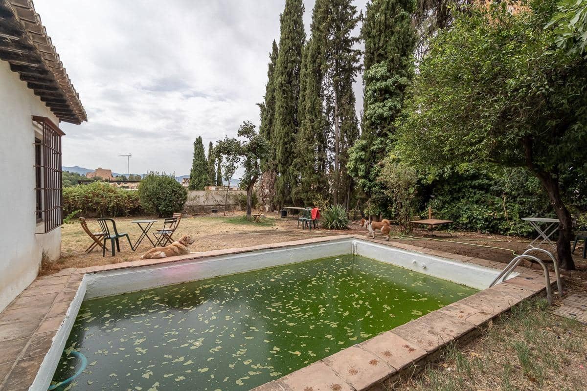 6 Zimmer Villa zu verkaufen in Granada Stadt mit Pool - 2.100.000 € (Ref: 9470932)