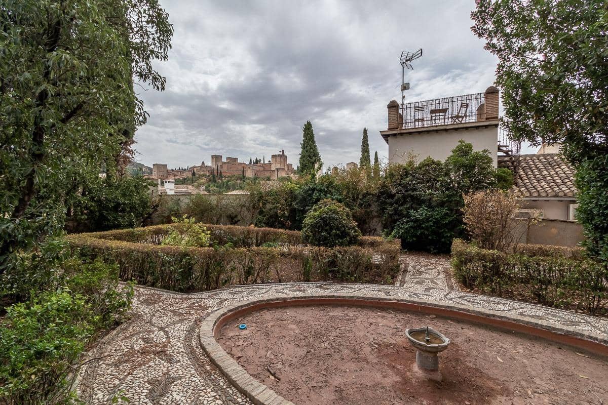 6 Zimmer Villa zu verkaufen in Granada Stadt mit Pool - 2.100.000 € (Ref: 9470932)