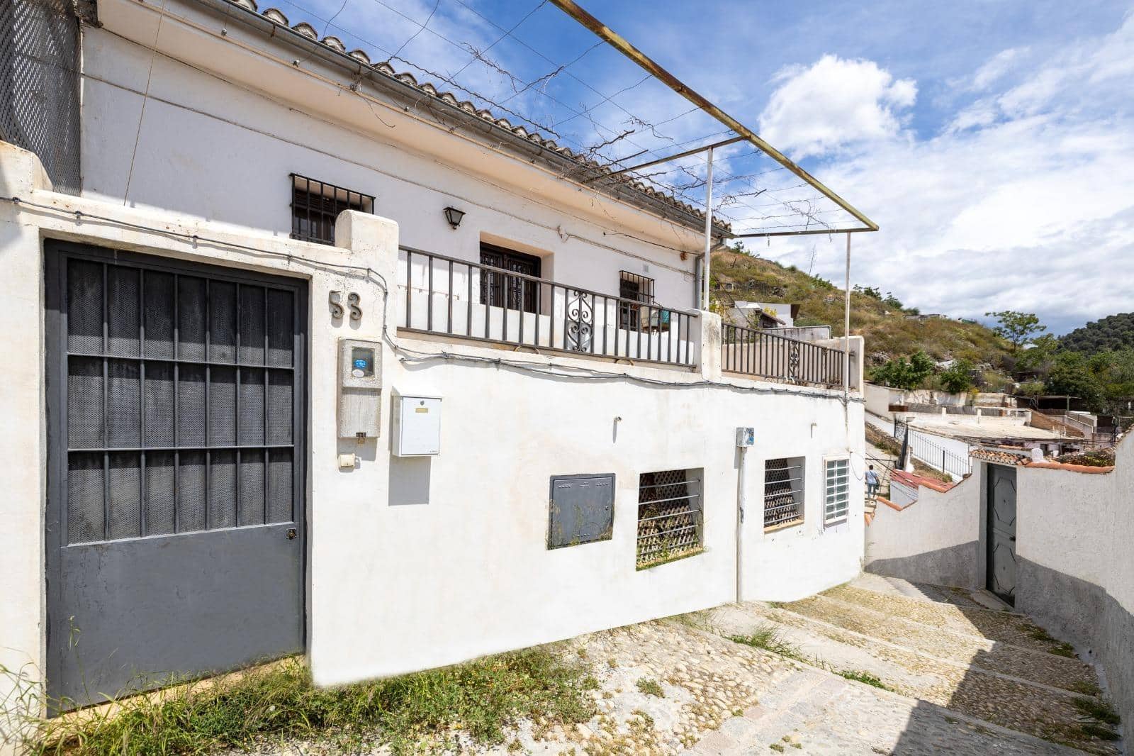 2 bedroom Villa for sale in Granada city - € 379,000 (Ref: 9498923)