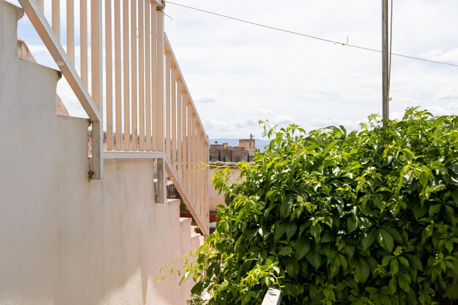 2 bedroom Villa for sale in Granada city - € 379,000 (Ref: 9498923)