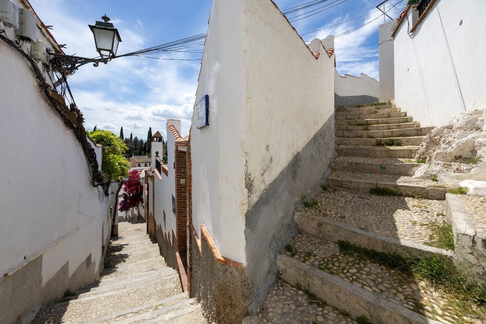 2 bedroom Villa for sale in Granada city - € 379,000 (Ref: 9498923)