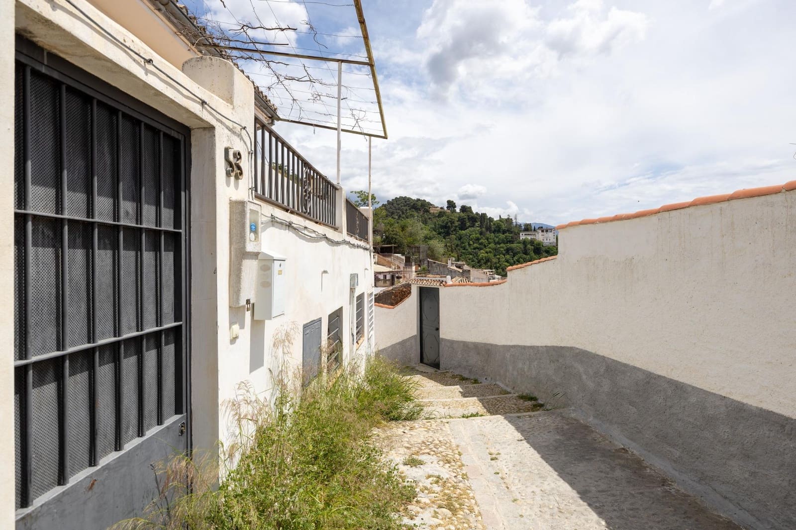 2 bedroom Villa for sale in Granada city - € 379,000 (Ref: 9498923)