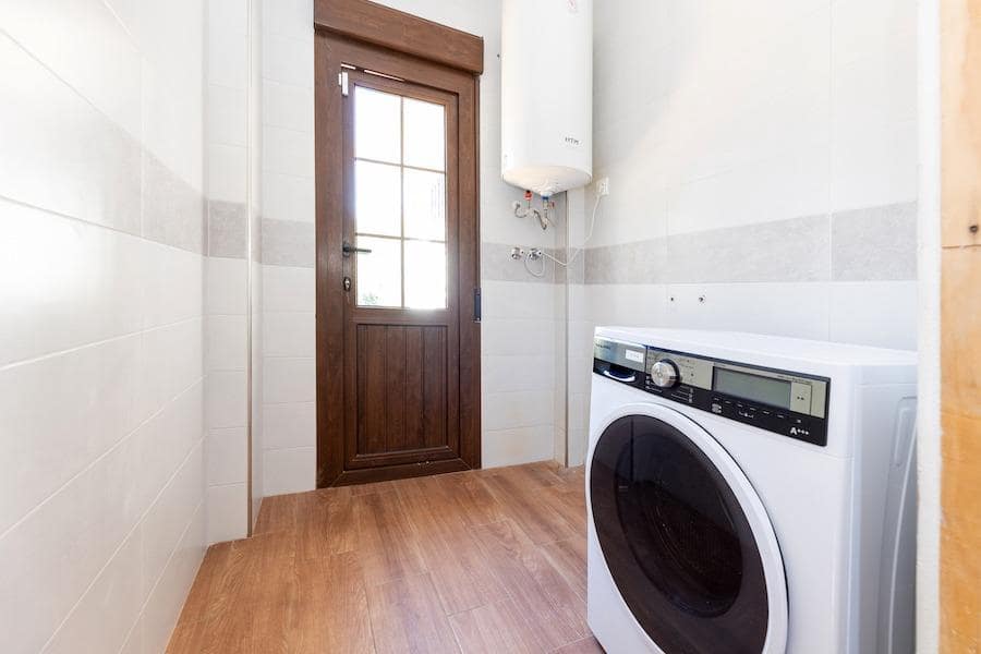 5 soverom Villa til salgs i Albolote med svømmebasseng garasje - € 350 000 (Ref: 9513450)