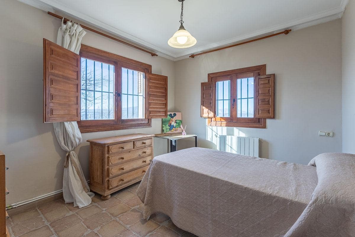 4 camera da letto Finca/Casa di Campagna in vendita in Moraleda de Zafayona con piscina garage - 260.000 € (Rif: 9513451)