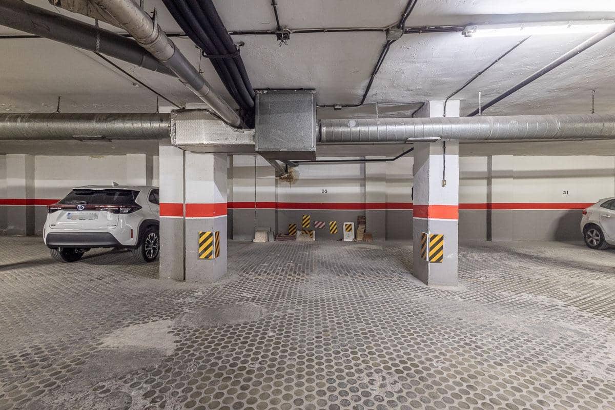 3 soveværelse Lejlighed til salg i Granada by med garage - € 585.000 (Ref: 9533605)