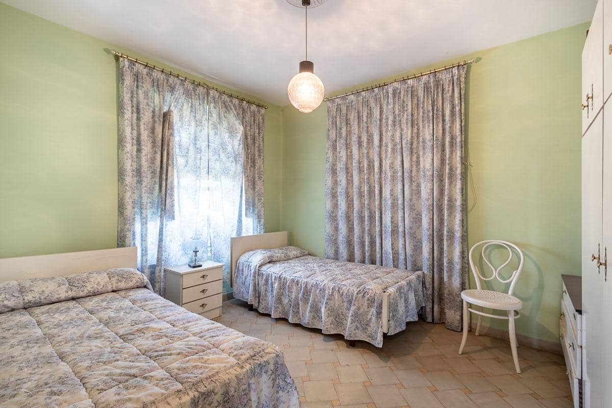 6 bedroom Finca/Country House for sale in Monachil with pool garage - € 465,000 (Ref: 9551074)