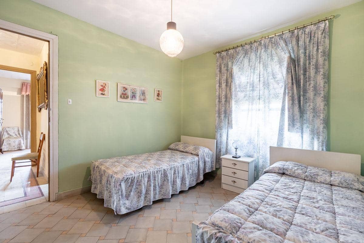 6 bedroom Finca/Country House for sale in Monachil with pool garage - € 465,000 (Ref: 9551074)