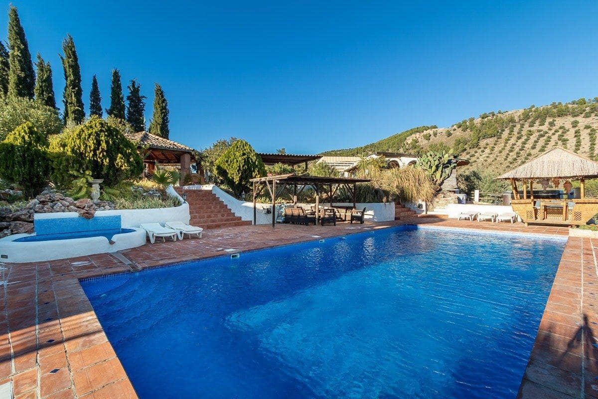 14 quarto Moradia para venda em Alcaudete com piscina garagem - 1 190 000 € (Ref: 9574469)