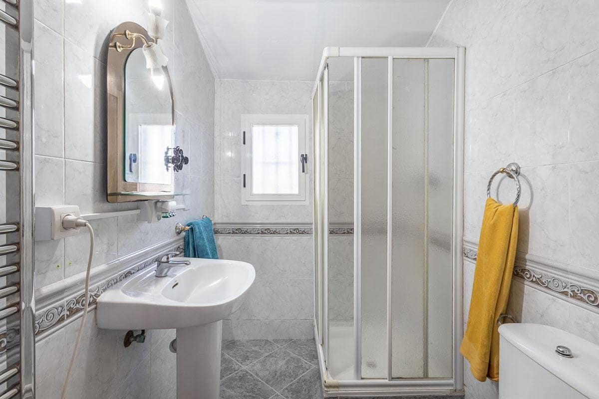 9 sypialnia Willa na sprzedaż w Moraleda de Zafayona z basenem - 330 000 € (Ref: 9620890)