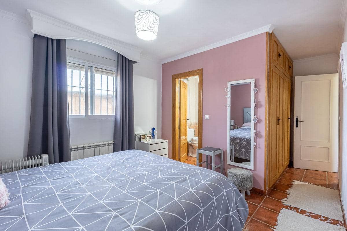 9 sypialnia Willa na sprzedaż w Moraleda de Zafayona z basenem - 330 000 € (Ref: 9620890)