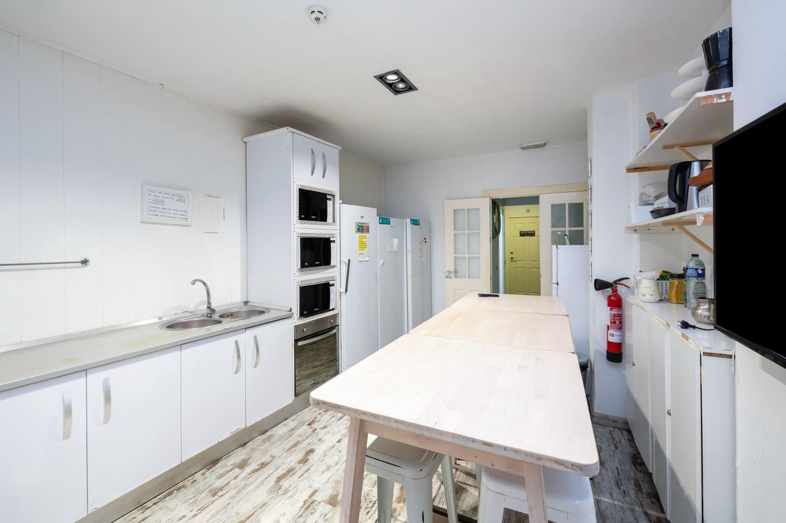 Chalet de 16 habitaciones en Granada ciudad en venta con piscina - 1.100.000 € (Ref: 9639337)