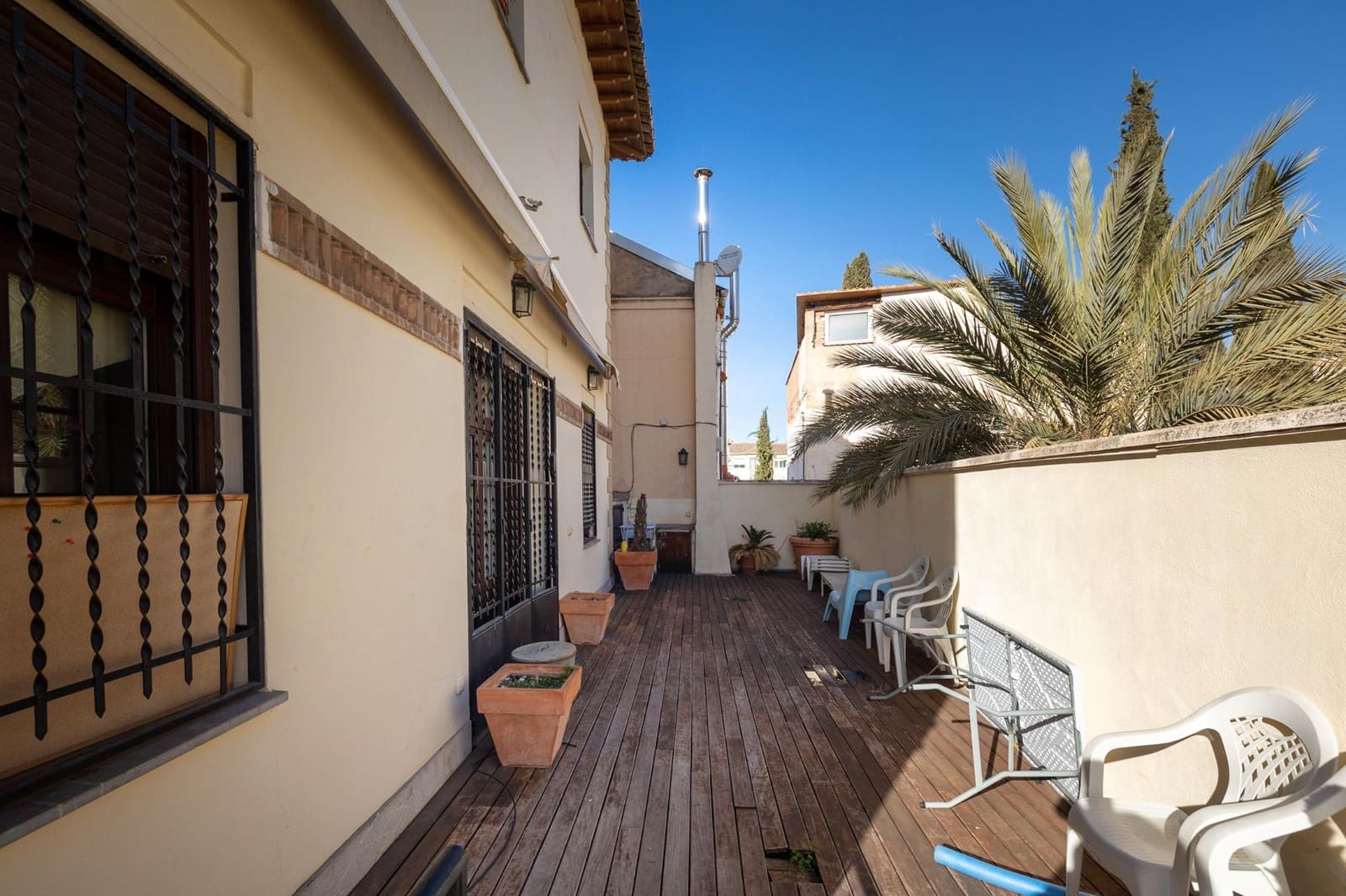 Chalet de 16 habitaciones en Granada ciudad en venta con piscina - 1.100.000 € (Ref: 9639337)