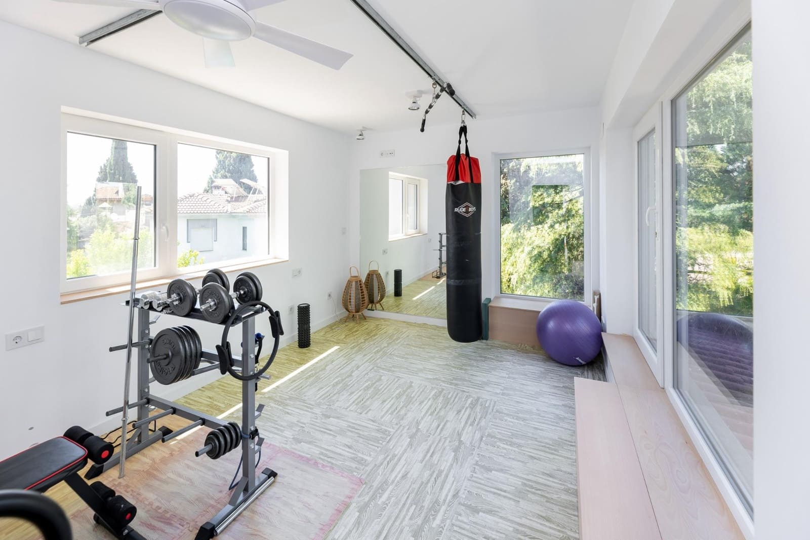 4 bedroom Villa for sale in Albolote with pool garage - € 420,000 (Ref: 9677006)