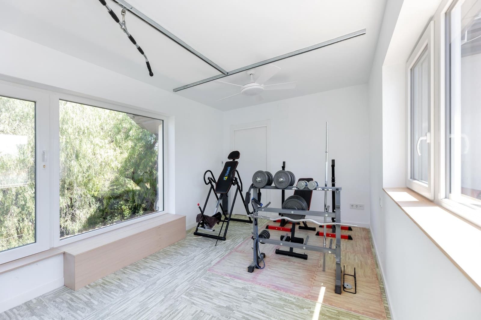 4 bedroom Villa for sale in Albolote with pool garage - € 420,000 (Ref: 9677006)