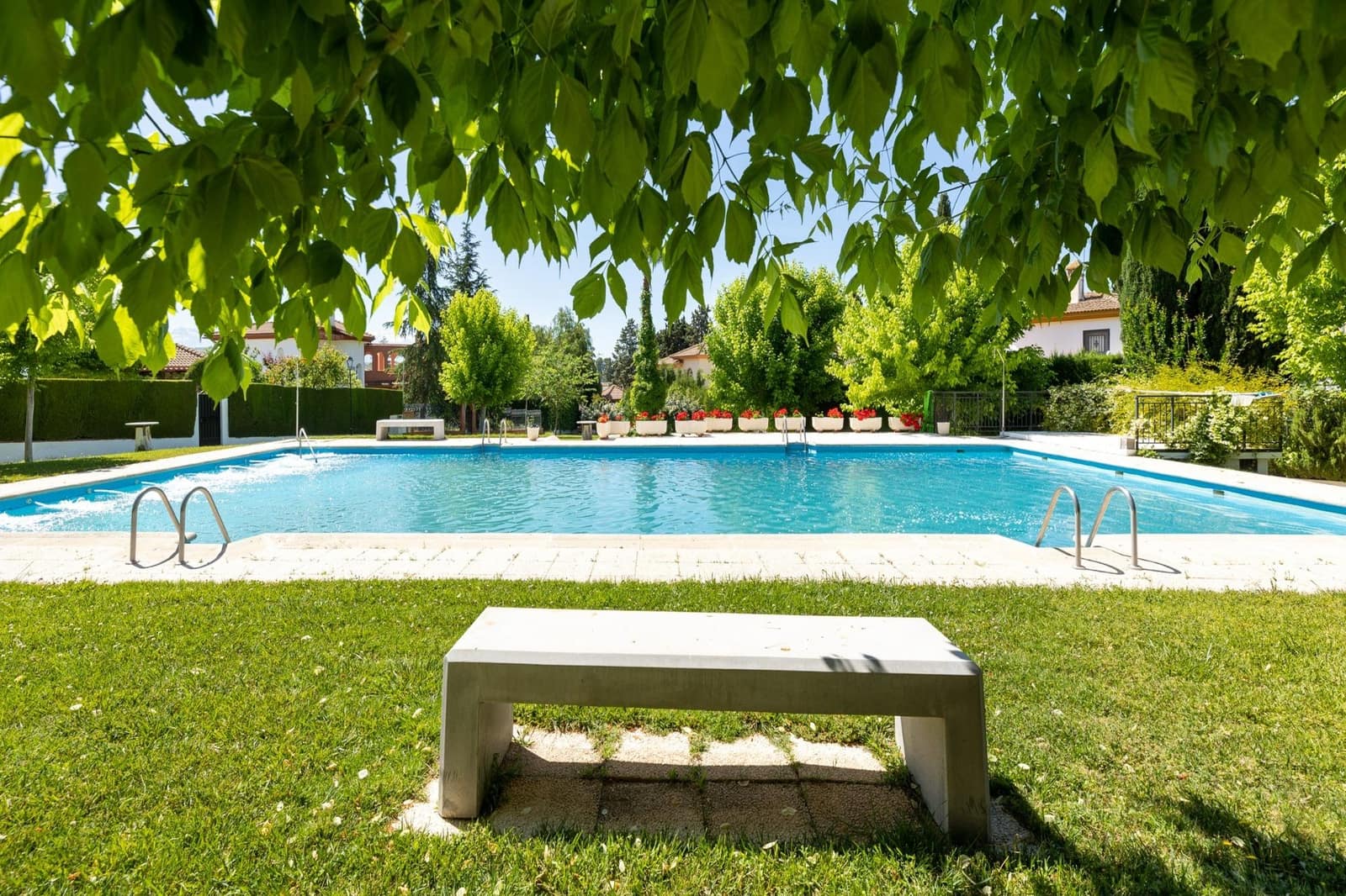 4 bedroom Villa for sale in Albolote with pool garage - € 420,000 (Ref: 9677006)