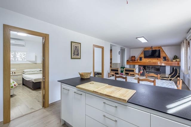 4 camera da letto Finca/Casa di Campagna in vendita in Los Guajares con piscina - 299.900 € (Rif: 9698129)