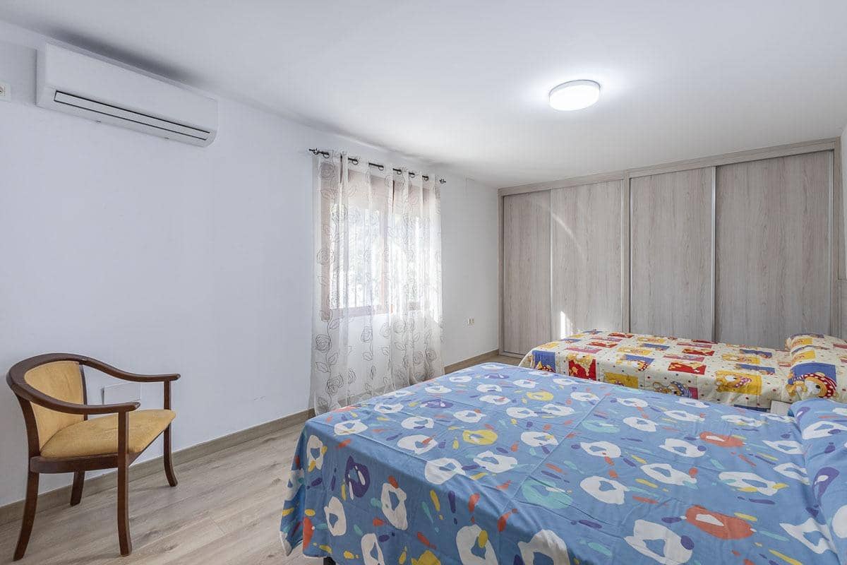 4 bedroom Finca/Country House for sale in Los Guajares with pool - € 299,900 (Ref: 9698129)