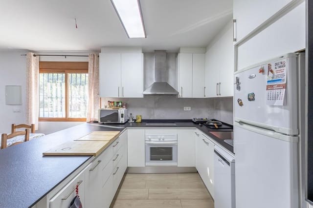 4 camera da letto Finca/Casa di Campagna in vendita in Los Guajares con piscina - 299.900 € (Rif: 9698129)