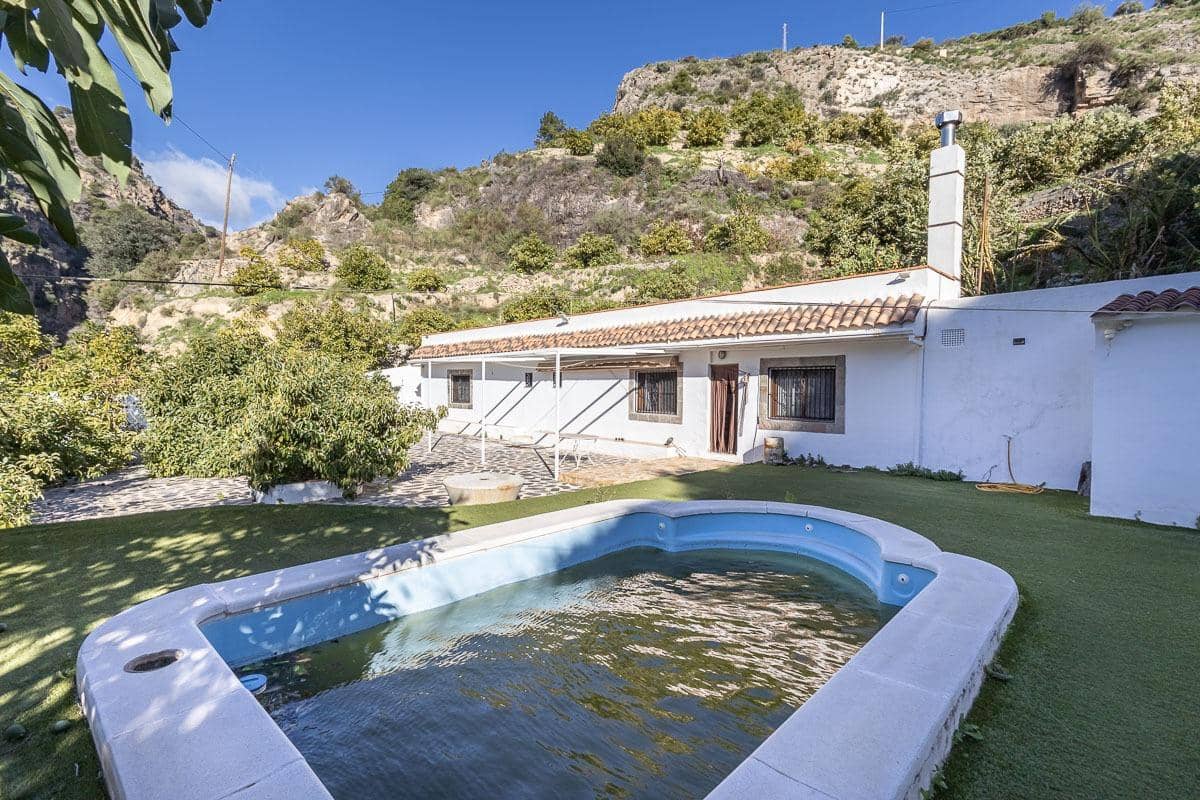 4 bedroom Finca/Country House for sale in Los Guajares with pool - € 299,900 (Ref: 9698129)