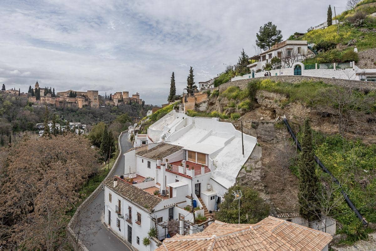 Undeveloped Land for sale in Granada city - € 230,000 (Ref: 9721734)