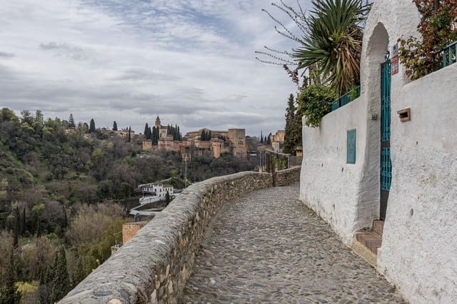 Undeveloped Land for sale in Granada city - € 230,000 (Ref: 9721734)