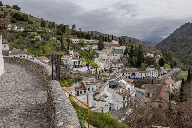 Undeveloped Land for sale in Granada city - € 230,000 (Ref: 9721734)