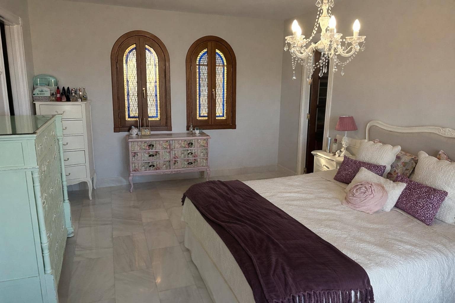 7 sypialnia Willa na sprzedaż w Otura z basenem garażem - 1 295 000 € (Ref: 9813250)