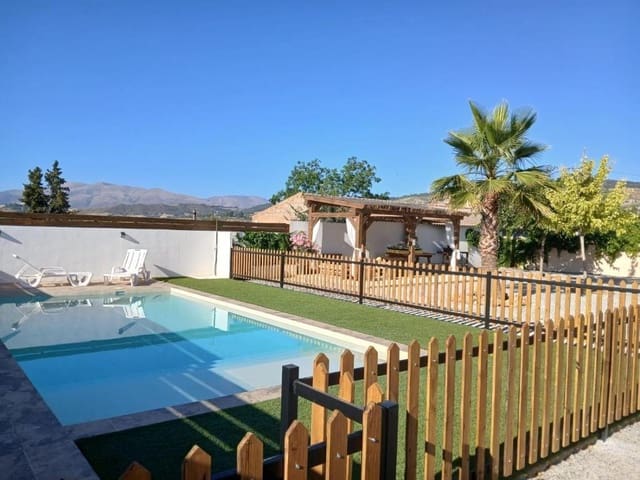 8 slaapkamer Commercieel te koop in Arenas del Rey met zwembad - € 345.000 (Ref: 9820307)