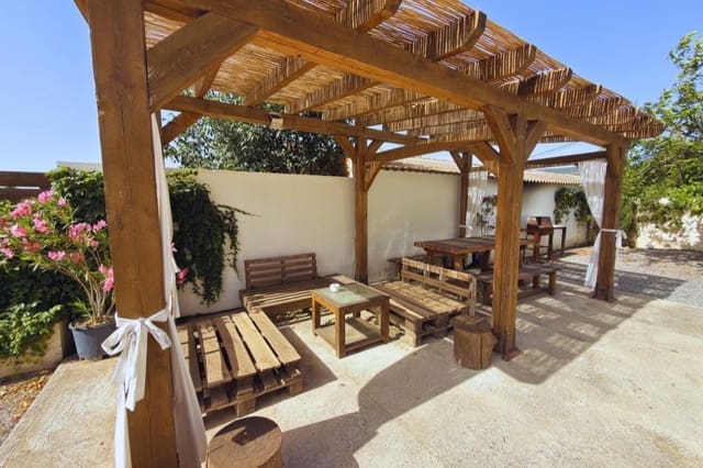 8 slaapkamer Commercieel te koop in Arenas del Rey met zwembad - € 345.000 (Ref: 9820307)