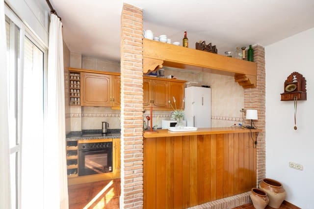 6 soveværelse Villa til salg i Güéjar Sierra med swimmingpool garage - € 430.000 (Ref: 9831215)