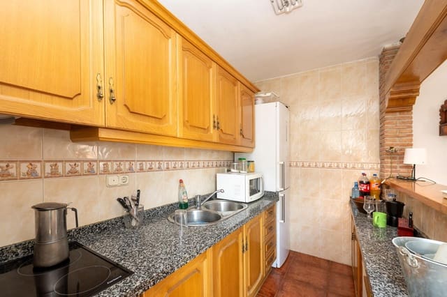 6 soveværelse Villa til salg i Güéjar Sierra med swimmingpool garage - € 430.000 (Ref: 9831215)