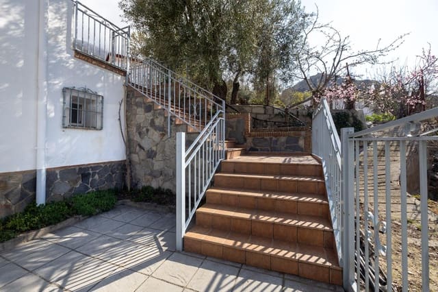 6 soveværelse Villa til salg i Güéjar Sierra med swimmingpool garage - € 430.000 (Ref: 9831215)