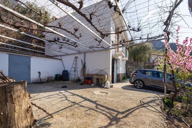 6 soveværelse Villa til salg i Güéjar Sierra med swimmingpool garage - € 430.000 (Ref: 9831215)