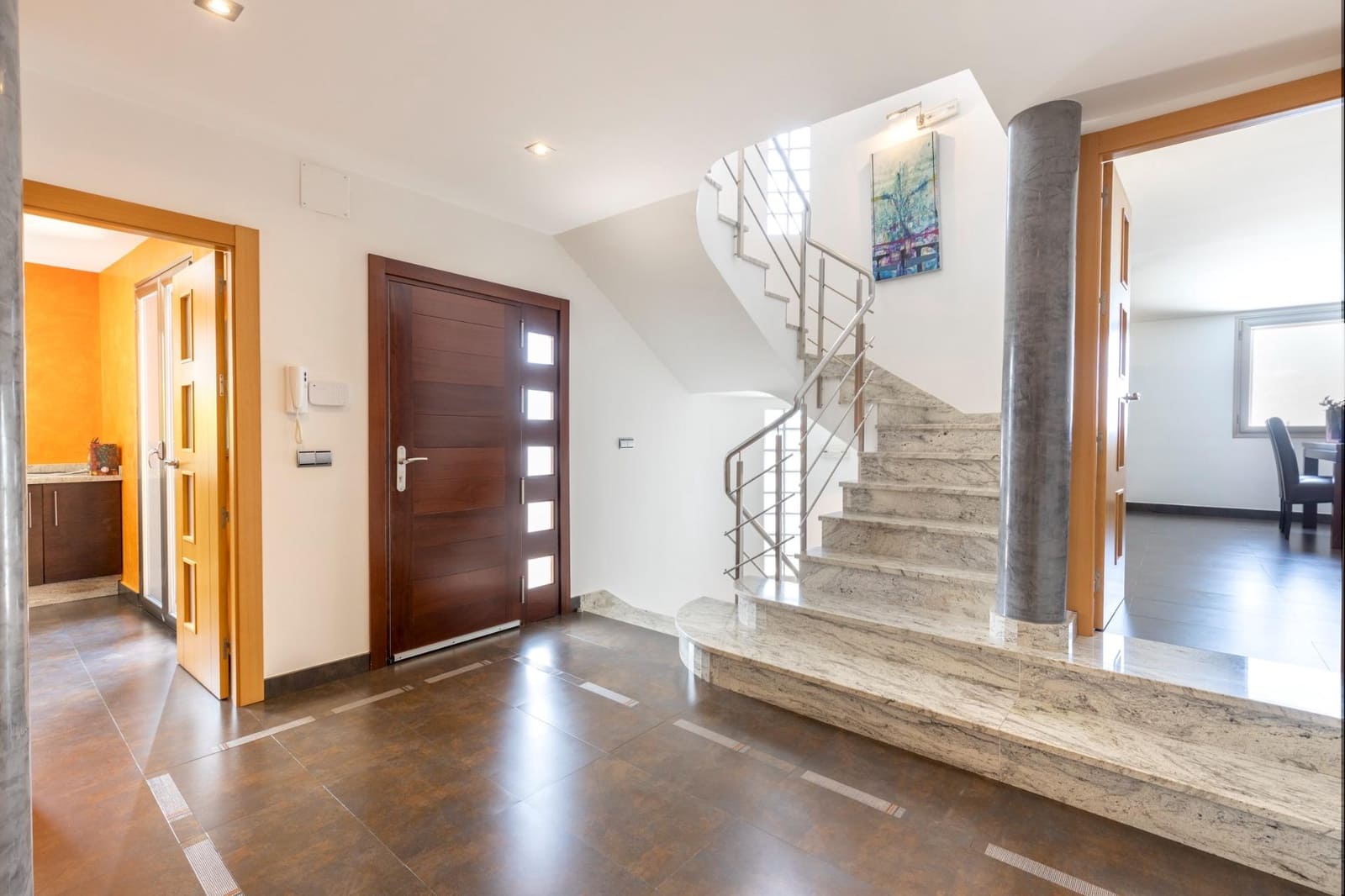 5 bedroom Villa for sale in Alfacar with pool garage - € 455,000 (Ref: 9831216)