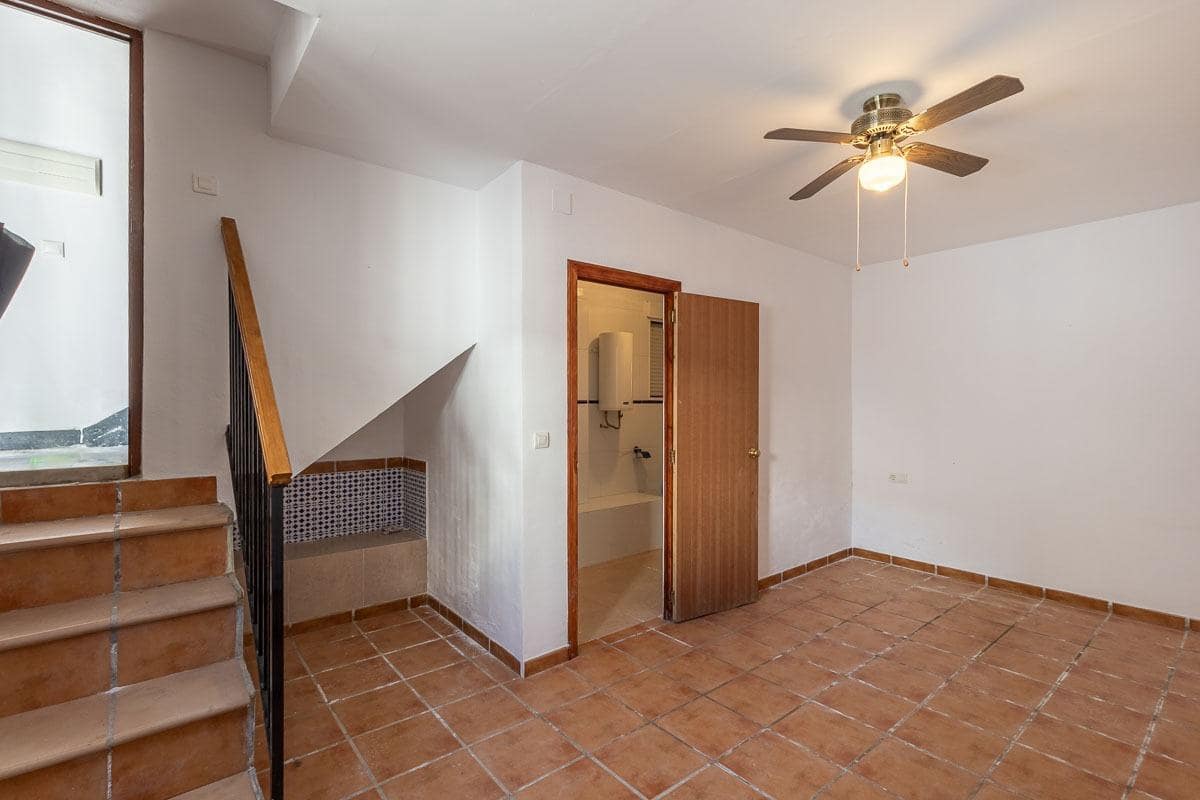 4 soveværelse Villa til salg i Fornes med garage - € 89.000 (Ref: 9839128)