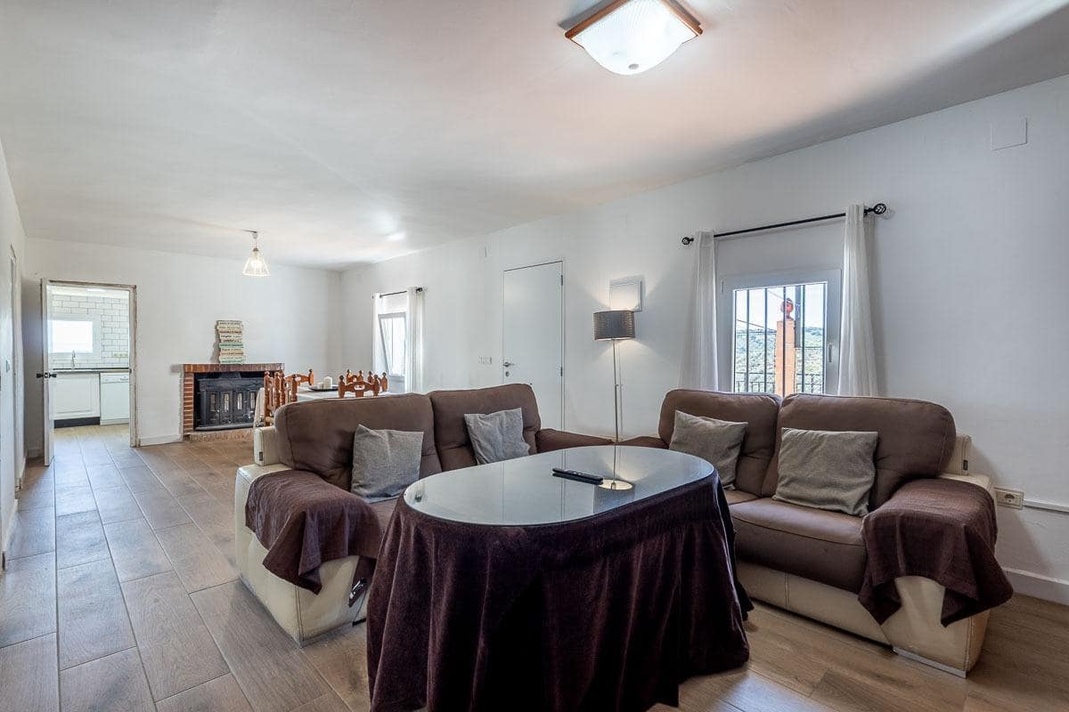 3 soveværelse Finca/Landehus til salg i Alhama de Granada med garage - € 145.000 (Ref: 9875975)