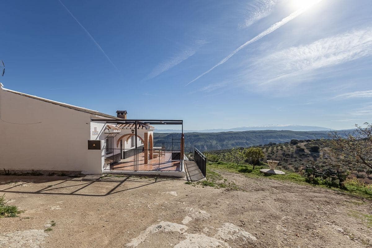 3 soveværelse Finca/Landehus til salg i Alhama de Granada med garage - € 145.000 (Ref: 9875975)