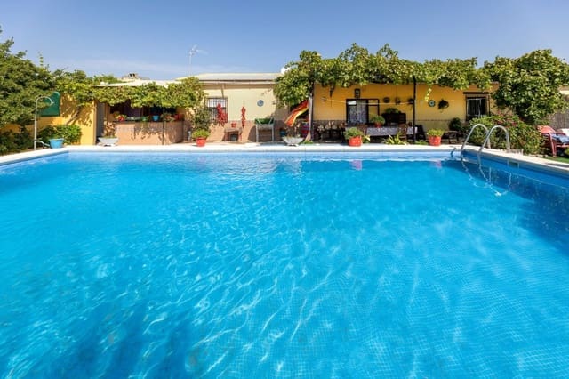 3 soveværelse Finca/Landehus til salg i Alhama de Granada med swimmingpool - € 169.000 (Ref: 9875976)