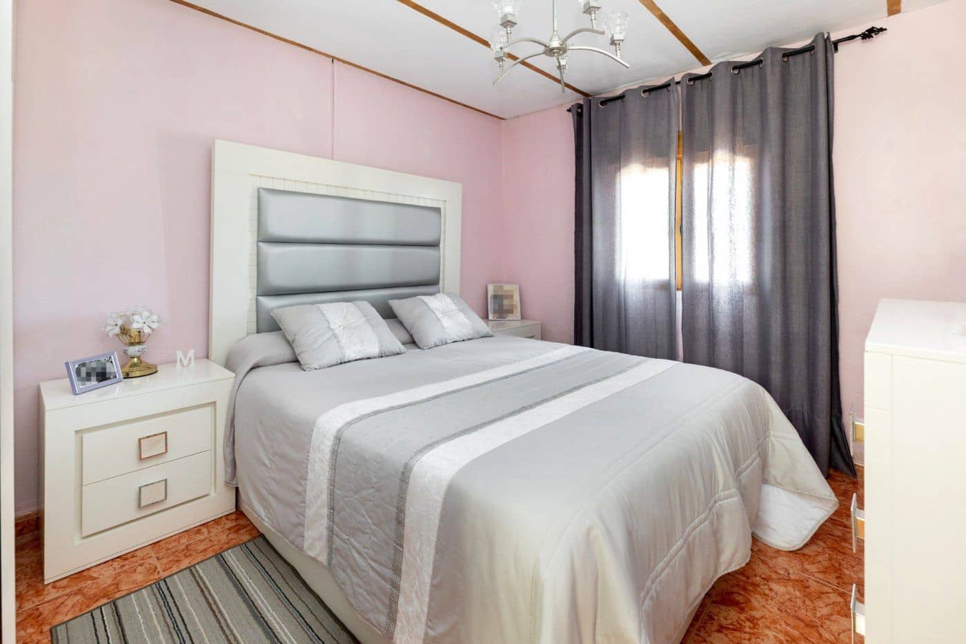 3 soveværelse Finca/Landehus til salg i Alhama de Granada med swimmingpool - € 169.000 (Ref: 9875976)