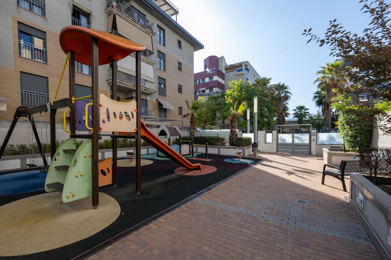 1 camera da letto Appartamento in vendita in Granada citta con piscina garage - 215.000 € (Rif: 9916574)