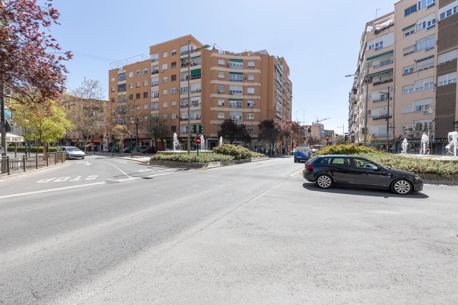 2 slaapkamer Appartement te koop in Granada stad - € 220.000 (Ref: 9916575)