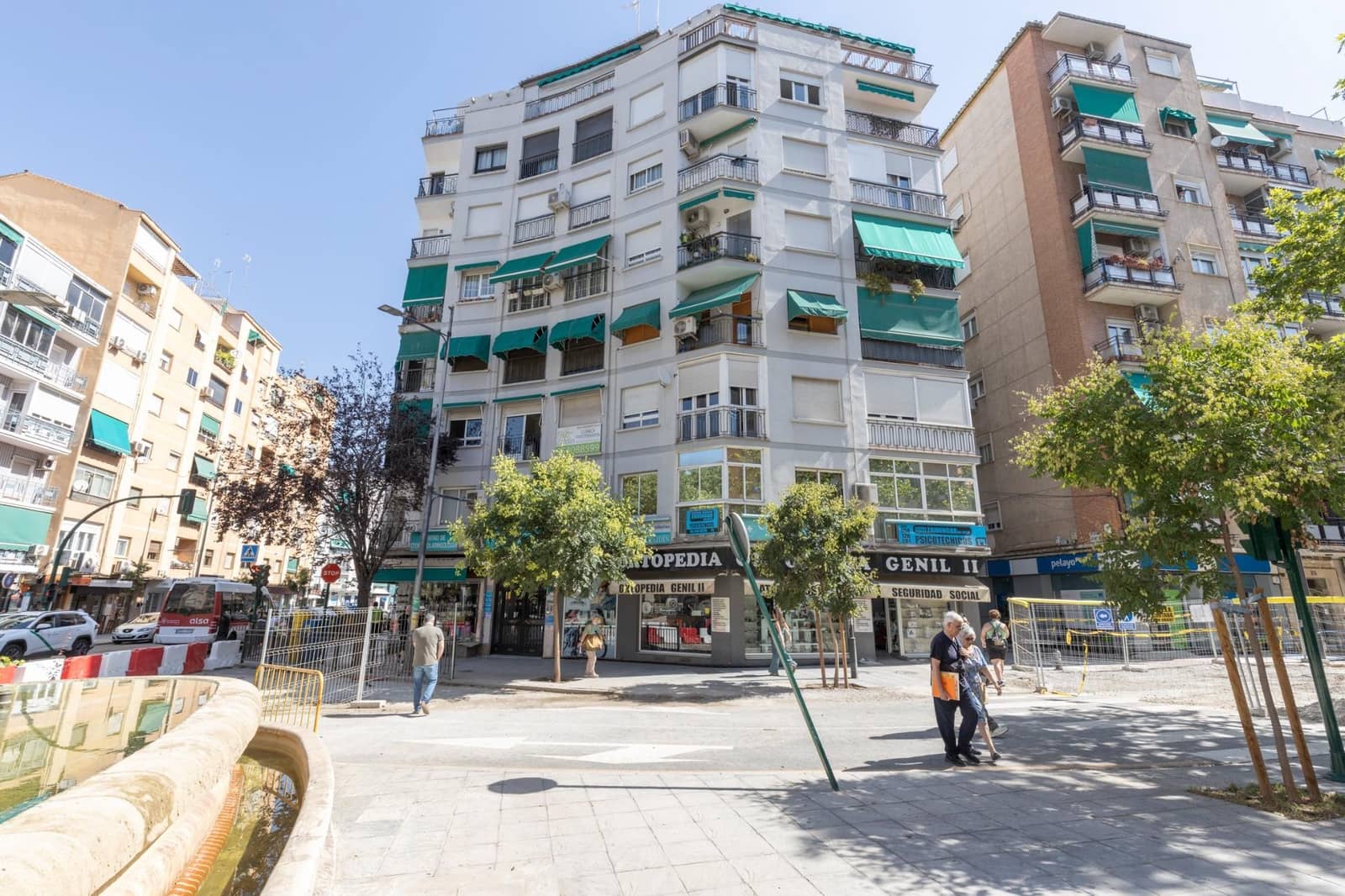 2 slaapkamer Appartement te koop in Granada stad - € 220.000 (Ref: 9916575)